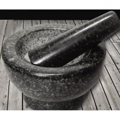Mortar & Pestle: 18cm